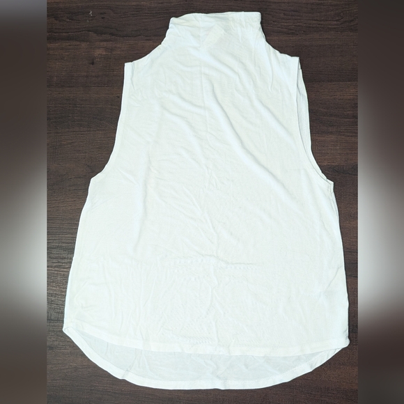 Babaton - sleeveless mockneck top - Picture 2 of 3